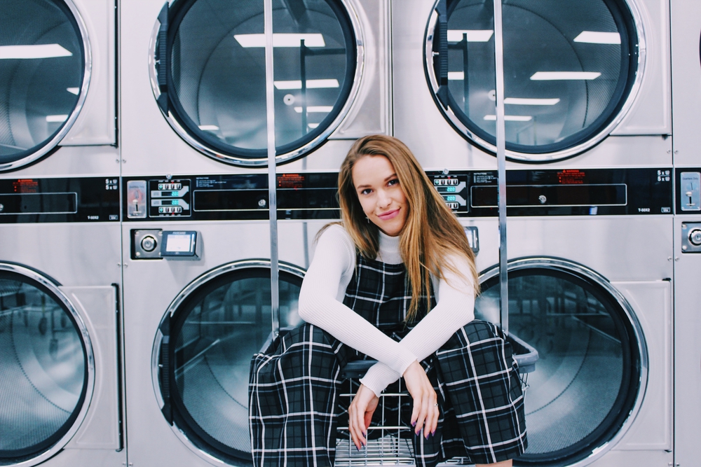 【家事のお悩み】ドラム式洗濯機でタオルや白い服が黒ずむ問題への対処法